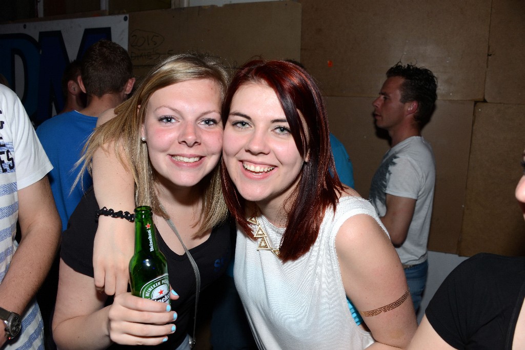 ../Images/Feest zonder naam 2015 214.jpg
